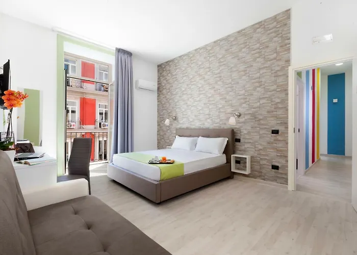 住宿加早餐酒店 Rainbow 那不勒斯