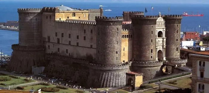 住宿加早餐酒店 Rainbow 那不勒斯