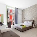 Rainbow 3* نابولي