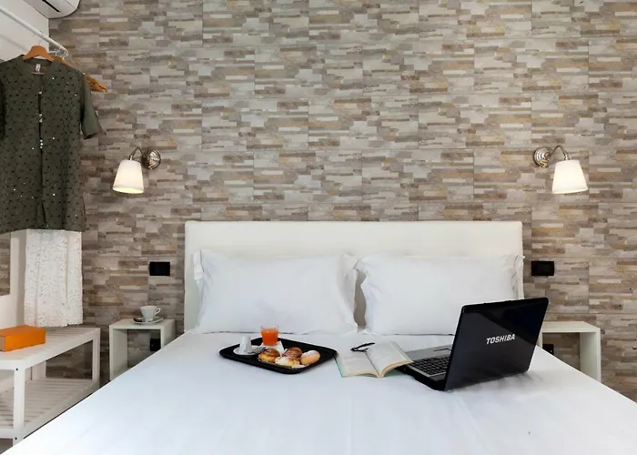 Rainbow 3* نابولي